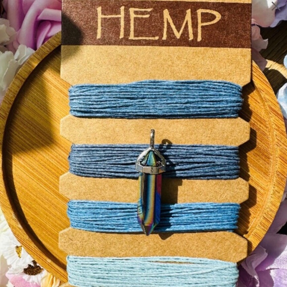 Crystal pendant necklaces. Choose a color crystal 🌈 Feel the rainbow! - Picture 6 of 6